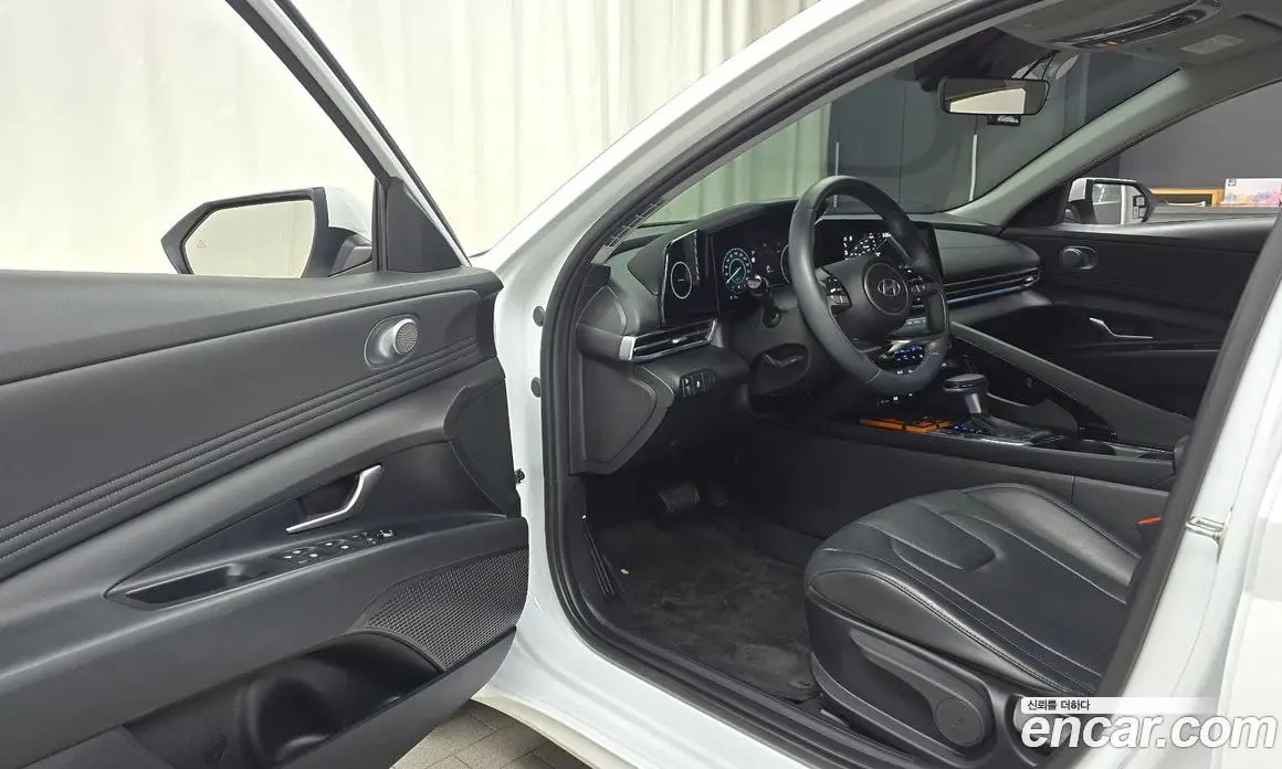 Hyundai Avante 2023 1.6 автомат (гидро), фото 13 Hyundai Avante 2023 1.6 автомат (гидро), фото 13