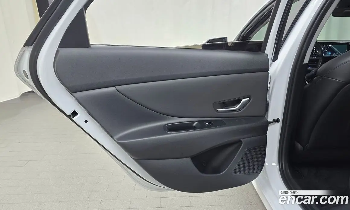 Hyundai Avante 2023 1.6 автомат (гидро), фото 15 Hyundai Avante 2023 1.6 автомат (гидро), фото 15