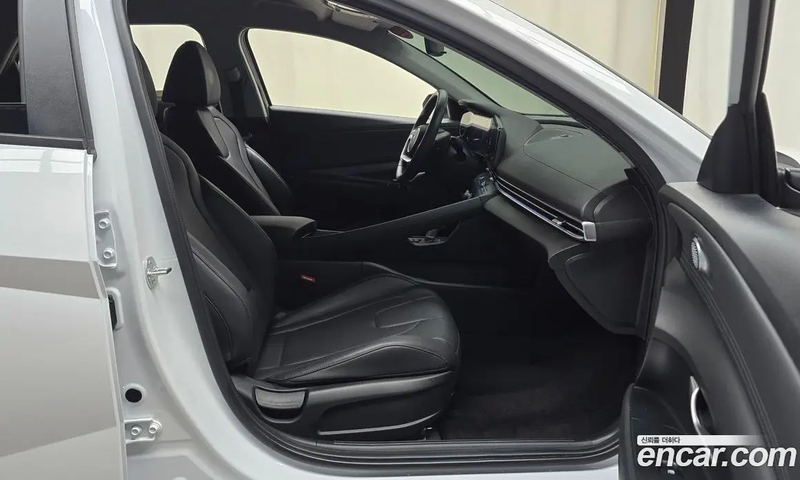 Hyundai Avante 2023 1.6 автомат (гидро), фото 17 Hyundai Avante 2023 1.6 автомат (гидро), фото 17