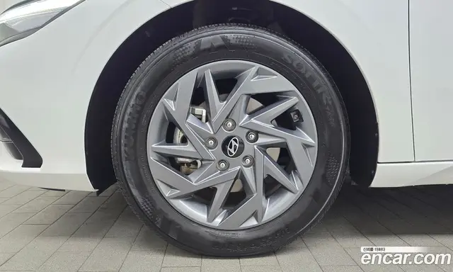 Hyundai Avante 2023 1.6 автомат (гидро), миниатюра 5 Hyundai Avante 2023 1.6 автомат (гидро), миниатюра 5