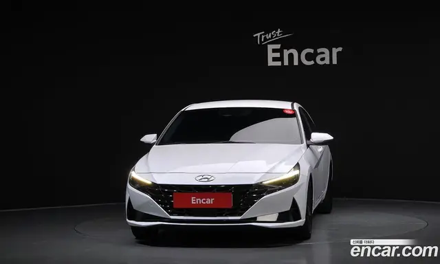 Hyundai Avante 2023 1.6 автомат (гидро), миниатюра 3 Hyundai Avante 2023 1.6 автомат (гидро), миниатюра 3