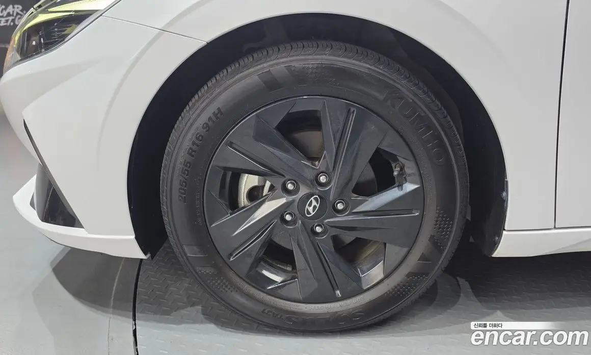 Hyundai Avante 2023 1.6 автомат (гидро), фото 5 Hyundai Avante 2023 1.6 автомат (гидро), фото 5