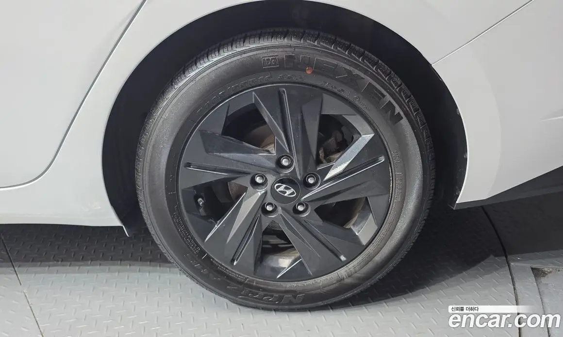 Hyundai Avante 2023 1.6 автомат (гидро), фото 7 Hyundai Avante 2023 1.6 автомат (гидро), фото 7
