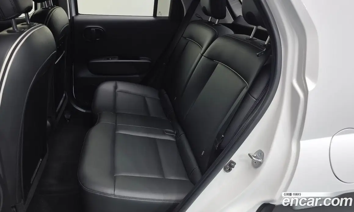 Hyundai Casper 2023 1.0 автомат (гидро), фото 16