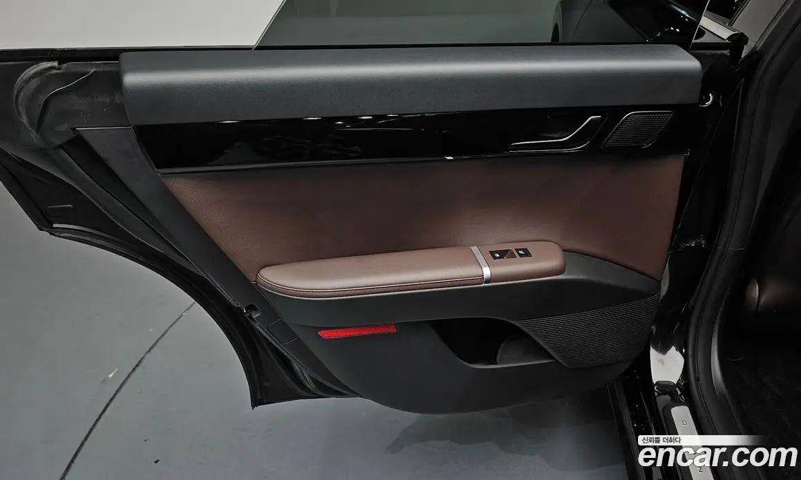 Hyundai Grandeur 2023 2.5 автомат (гидро), фото 14