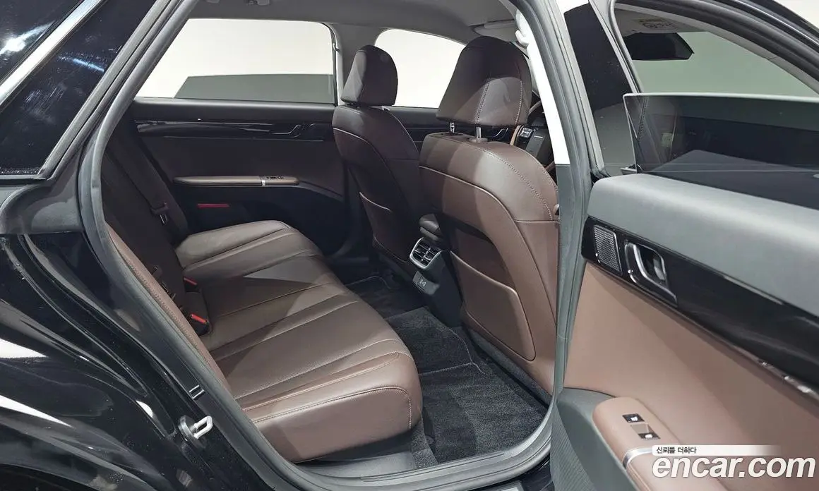Hyundai Grandeur 2023 2.5 автомат (гидро), фото 16