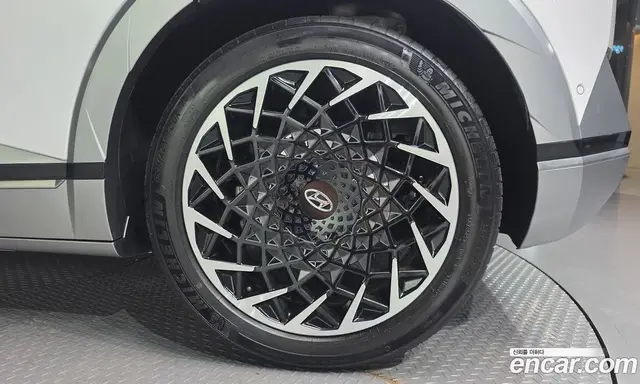 Hyundai Ioniq 5 2024 0.1 автомат (гидро), миниатюра 7