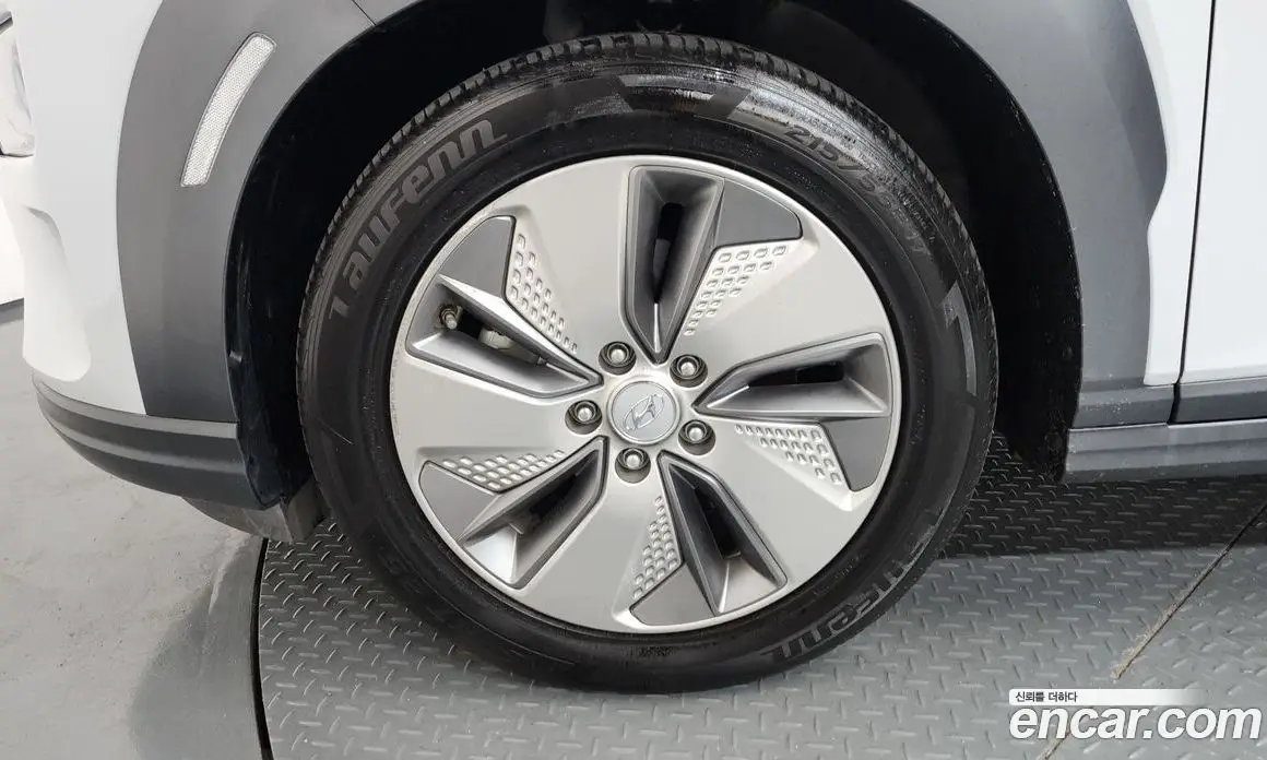 Hyundai Kona 2020 0.2 автомат (гидро), фото 5 Hyundai Kona 2020 0.2 автомат (гидро), фото 5