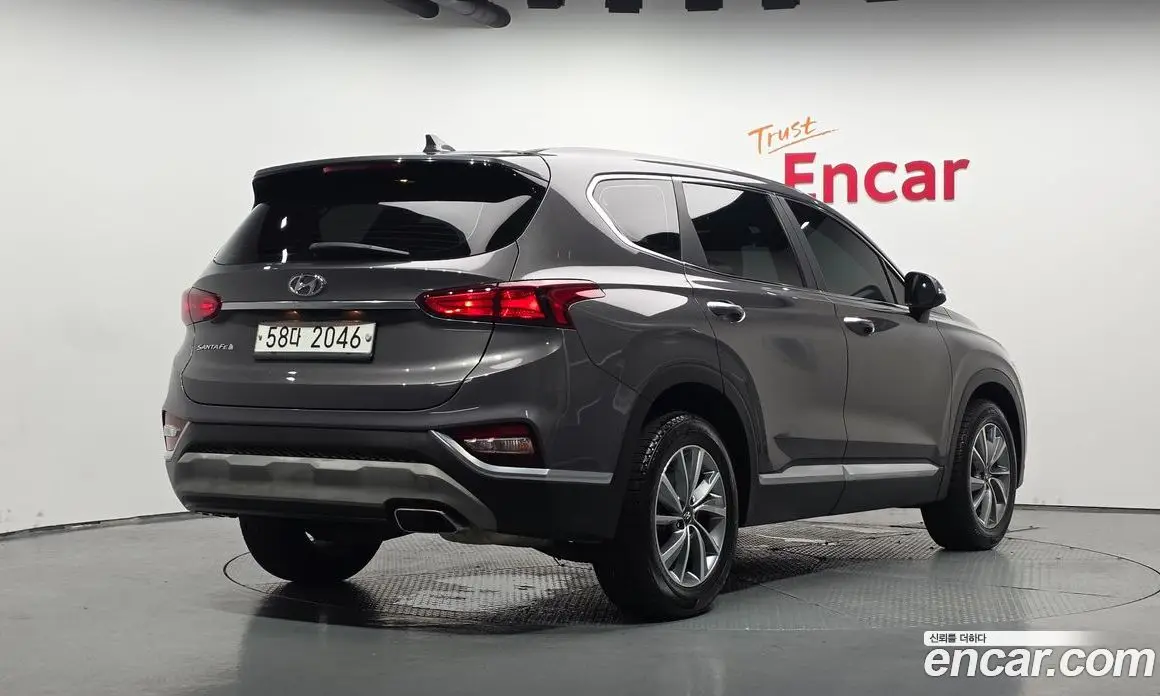 Hyundai Santa Fe 2019 2.0 автомат (гидро), фото 1 Hyundai Santa Fe 2019 2.0 автомат (гидро), фото 1