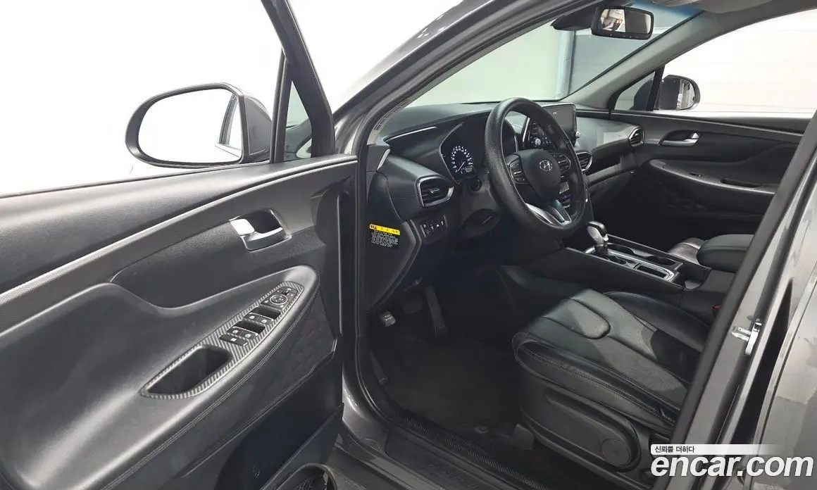 Hyundai Santa Fe 2019 2.0 автомат (гидро), фото 12 Hyundai Santa Fe 2019 2.0 автомат (гидро), фото 12