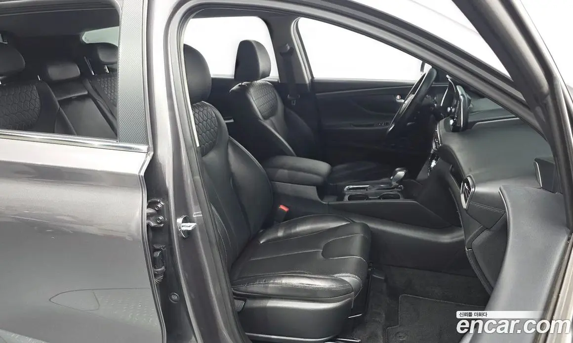 Hyundai Santa Fe 2019 2.0 автомат (гидро), фото 15 Hyundai Santa Fe 2019 2.0 автомат (гидро), фото 15