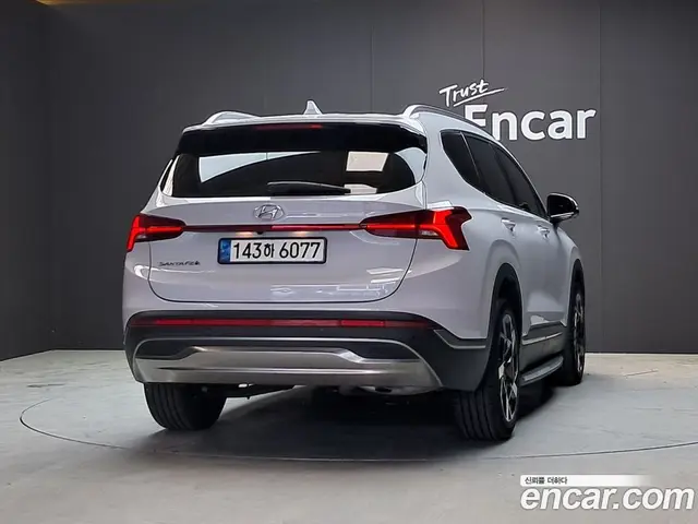 Hyundai Santa Fe 2023 2.5 автомат (гидро), миниатюра 4
