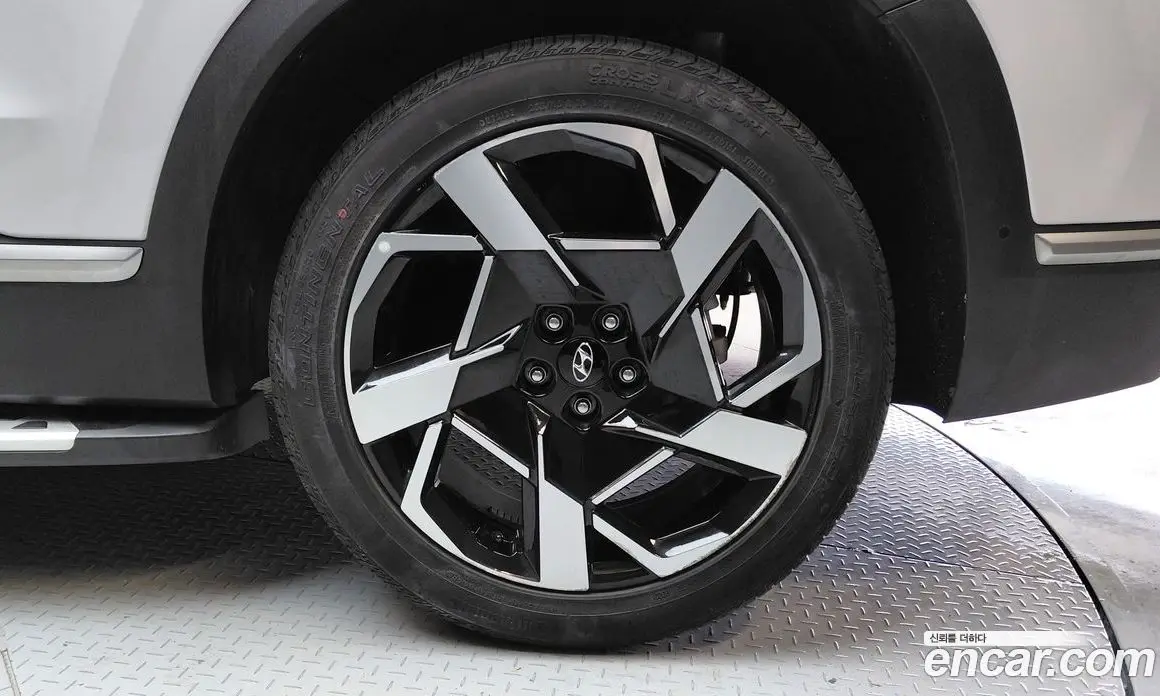 Hyundai Santa Fe 2023 2.5 автомат (гидро), фото 7