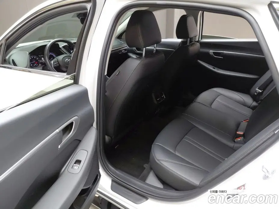 Hyundai Sonata 2022 2.0 автомат (гидро), фото 18 Hyundai Sonata 2022 2.0 автомат (гидро), фото 18