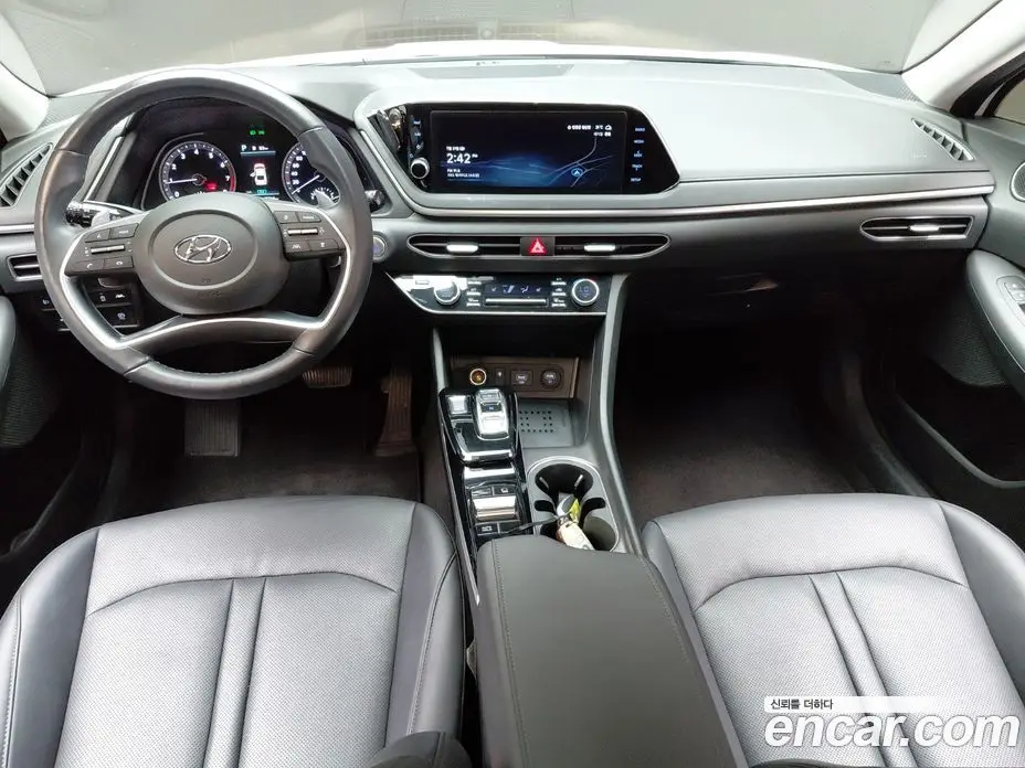 Hyundai Sonata 2022 2.0 автомат (гидро), фото 10 Hyundai Sonata 2022 2.0 автомат (гидро), фото 10