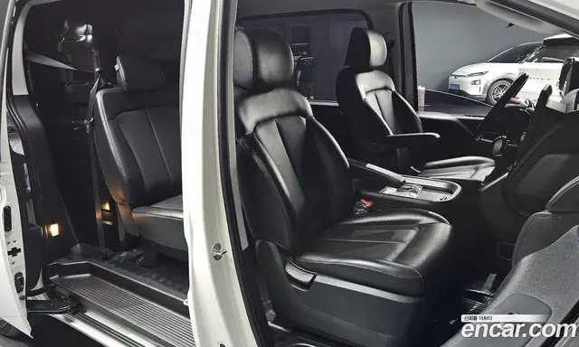 Hyundai Staria 2021 2.2 автомат (гидро), миниатюра 11 Hyundai Staria 2021 2.2 автомат (гидро), миниатюра 11