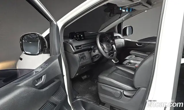 Hyundai Staria 2021 2.2 автомат (гидро), миниатюра 10 Hyundai Staria 2021 2.2 автомат (гидро), миниатюра 10