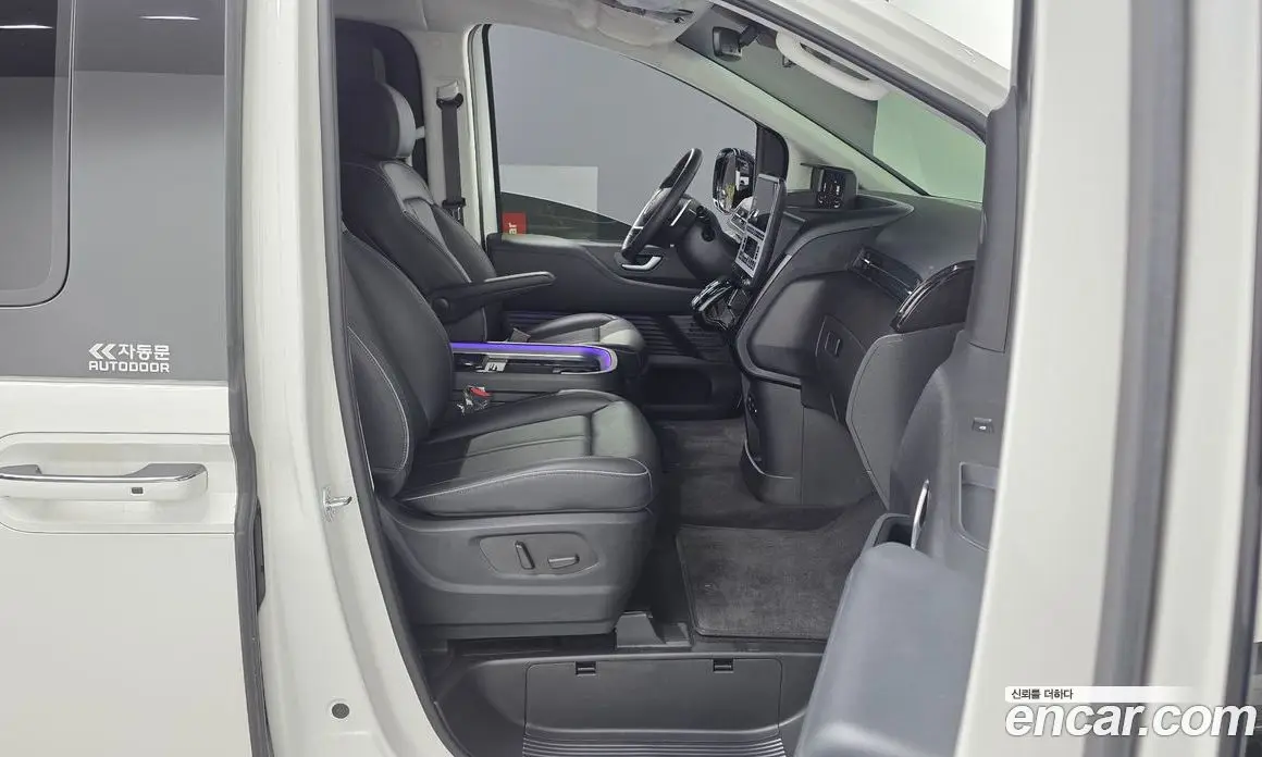 Hyundai Staria 2025 2.2 автомат (гидро), фото 17 Hyundai Staria 2025 2.2 автомат (гидро), фото 17