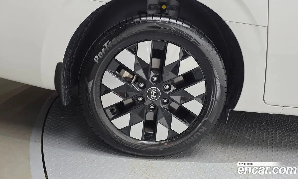 Hyundai Staria 2025 2.2 автомат (гидро), фото 5 Hyundai Staria 2025 2.2 автомат (гидро), фото 5