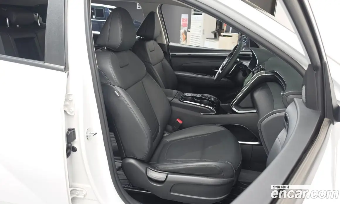 Hyundai Tucson 2023 1.6 автомат (гидро), фото 16