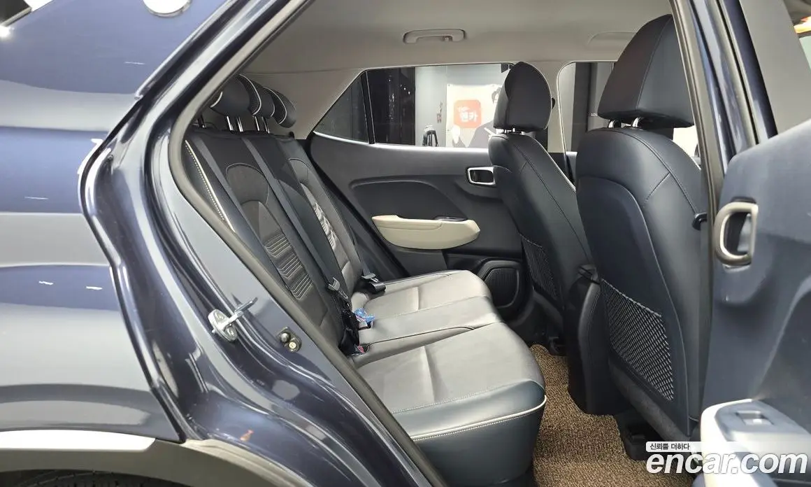 Hyundai Venue 2019 1.6 автомат (гидро), фото 17