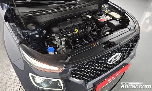 Hyundai Venue 2019 1.6 автомат (гидро), миниатюра 5