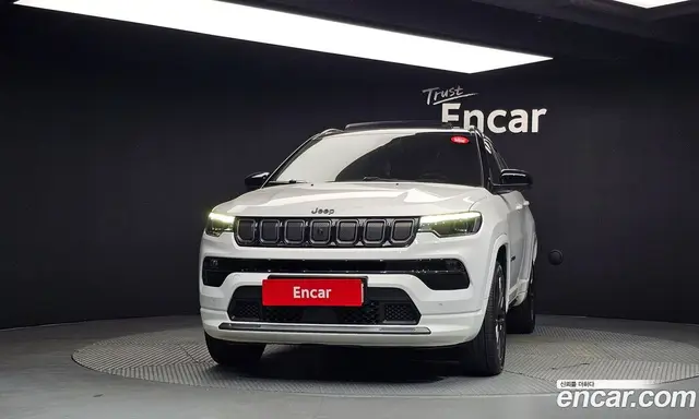 Jeep Compass 2022 2.4 автомат (гидро), миниатюра 3