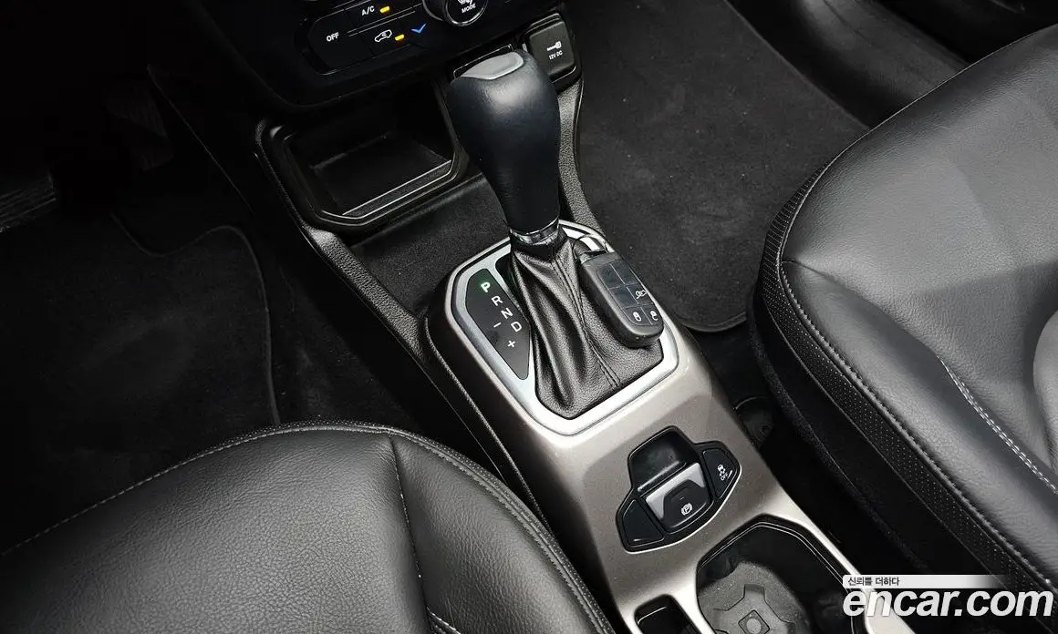 Jeep Renegade 2021 2.4 автомат (гидро), фото 12 Jeep Renegade 2021 2.4 автомат (гидро), фото 12