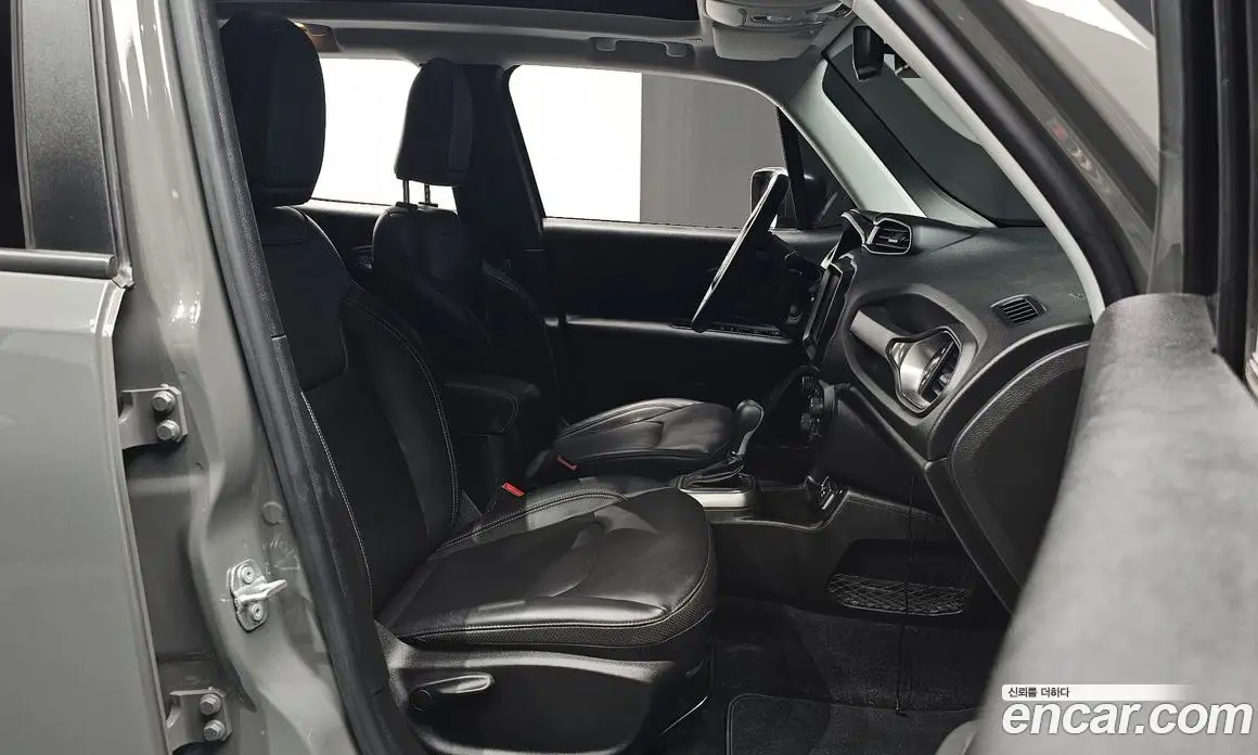 Jeep Renegade 2021 2.4 автомат (гидро), фото 13 Jeep Renegade 2021 2.4 автомат (гидро), фото 13