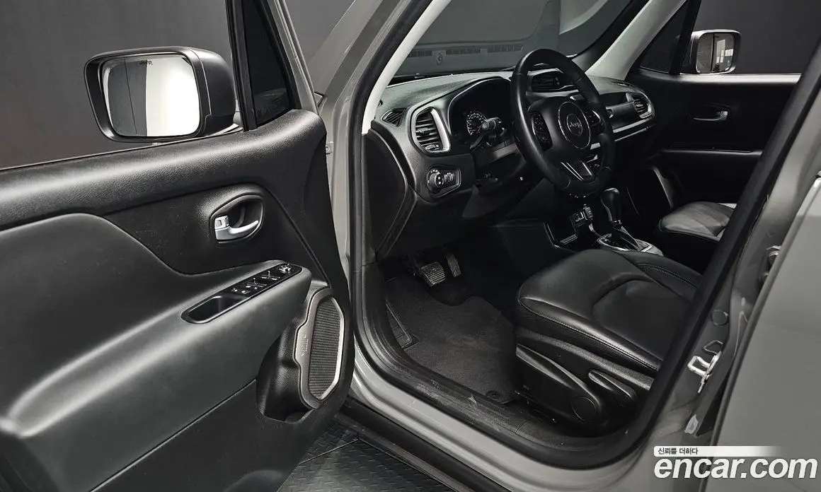 Jeep Renegade 2021 2.4 автомат (гидро), фото 17 Jeep Renegade 2021 2.4 автомат (гидро), фото 17
