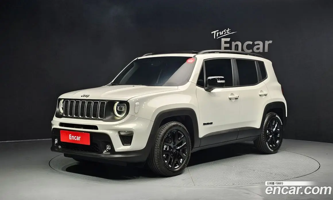Jeep Renegade 2023 1.3 автомат (гидро), фото 1 Jeep Renegade 2023 1.3 автомат (гидро), фото 1