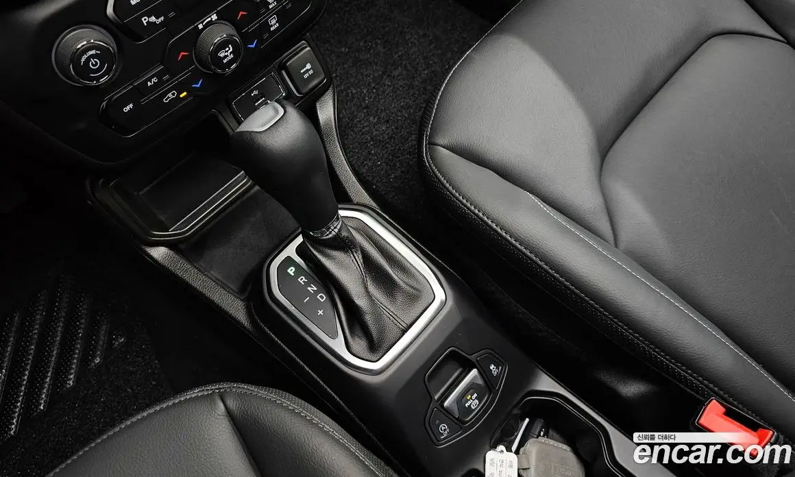 Jeep Renegade 2023 1.3 автомат (гидро), фото 12 Jeep Renegade 2023 1.3 автомат (гидро), фото 12