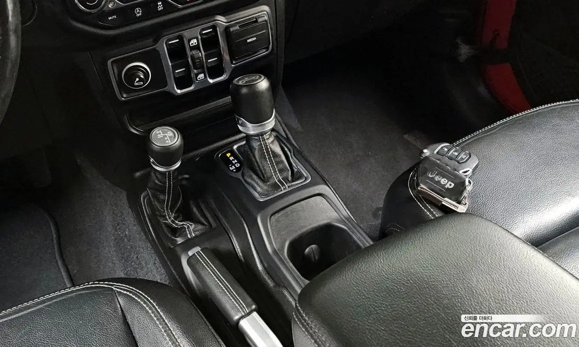 Jeep Wrangler 2019 2.0 автомат (гидро), фото 12 Jeep Wrangler 2019 2.0 автомат (гидро), фото 12