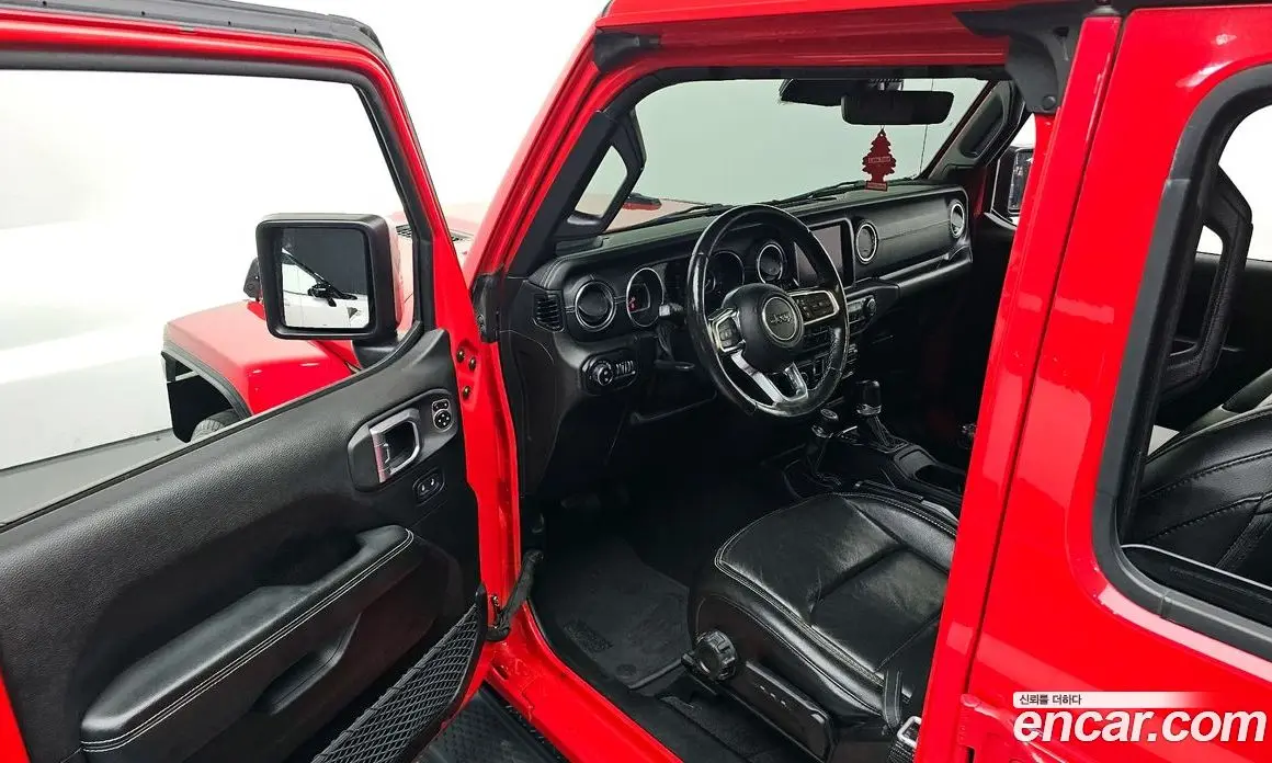 Jeep Wrangler 2019 2.0 автомат (гидро), фото 13 Jeep Wrangler 2019 2.0 автомат (гидро), фото 13