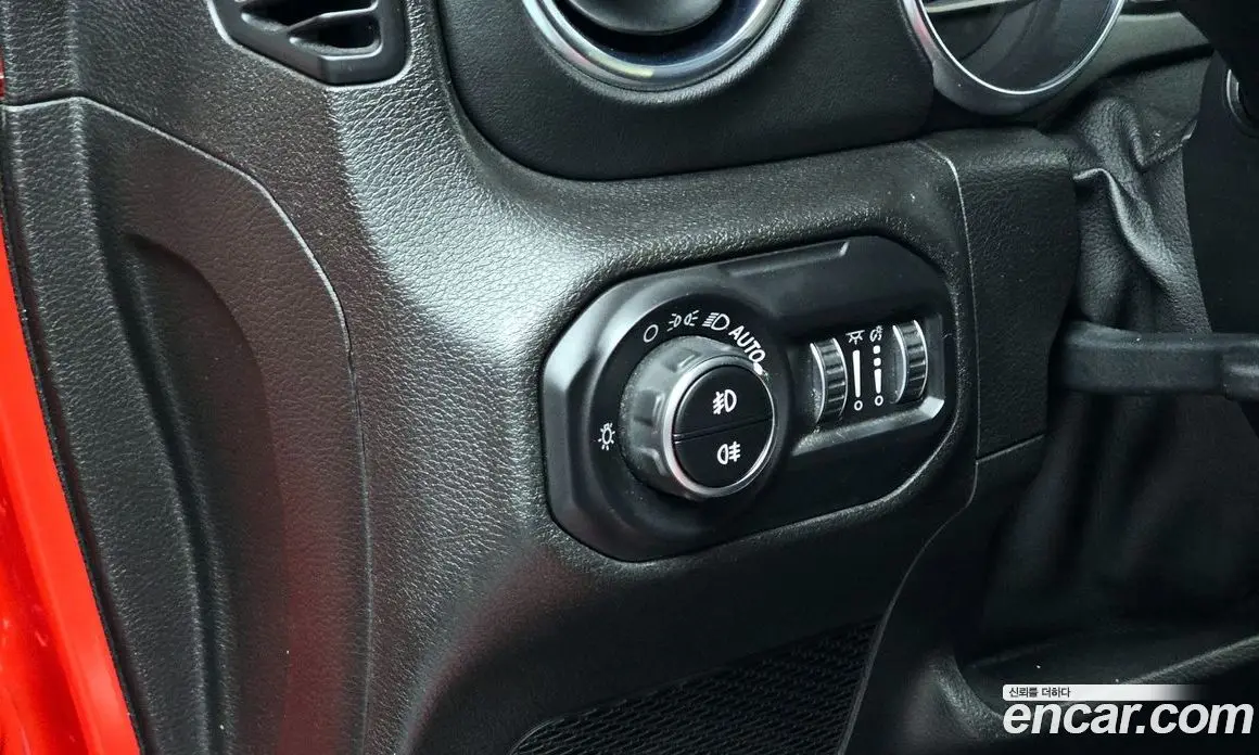 Jeep Wrangler 2019 2.0 автомат (гидро), фото 20 Jeep Wrangler 2019 2.0 автомат (гидро), фото 20