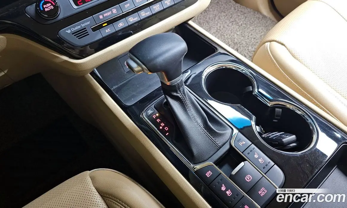 Kia Carnival 2019 3.3 автомат (гидро), фото 12