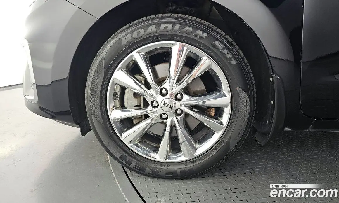 Kia Carnival 2019 3.3 автомат (гидро), фото 5