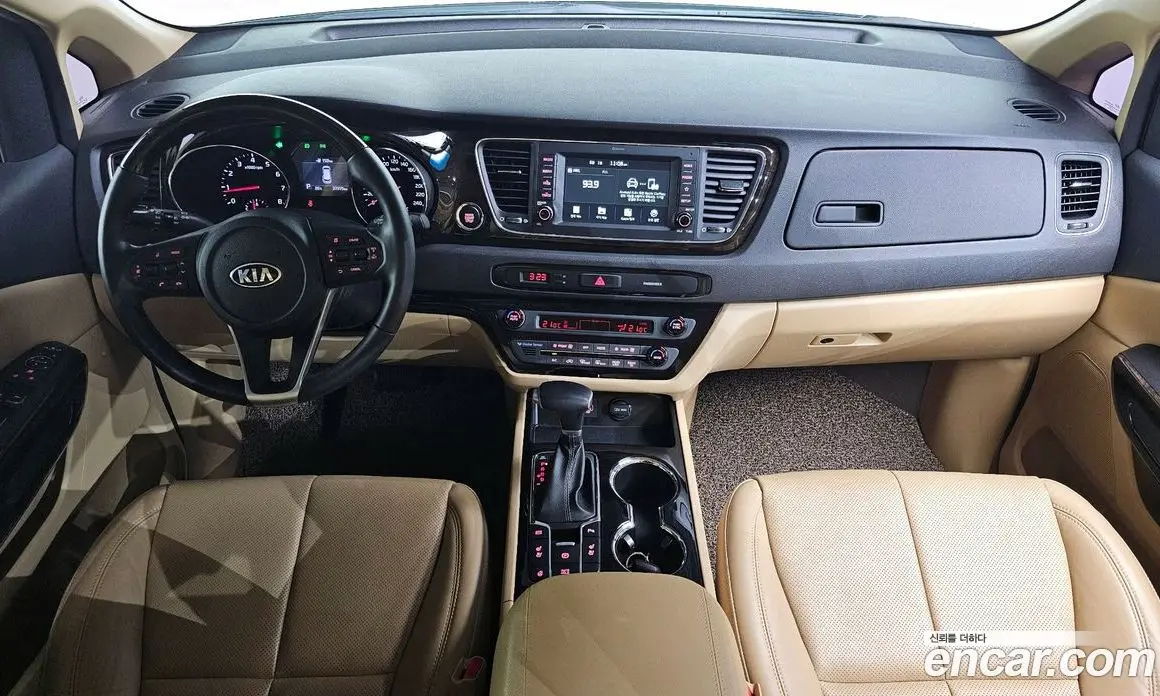 Kia Carnival 2019 3.3 автомат (гидро), фото 10