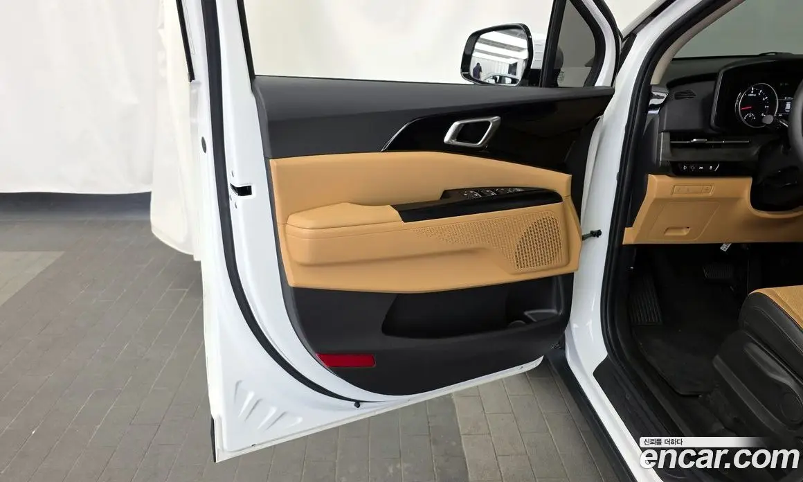 Kia Carnival 2023 3.5 автомат (гидро), фото 14 Kia Carnival 2023 3.5 автомат (гидро), фото 14