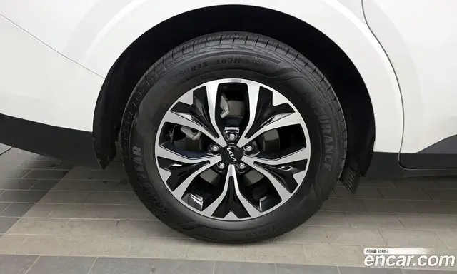 Kia Carnival 2023 3.5 автомат (гидро), миниатюра 5 Kia Carnival 2023 3.5 автомат (гидро), миниатюра 5