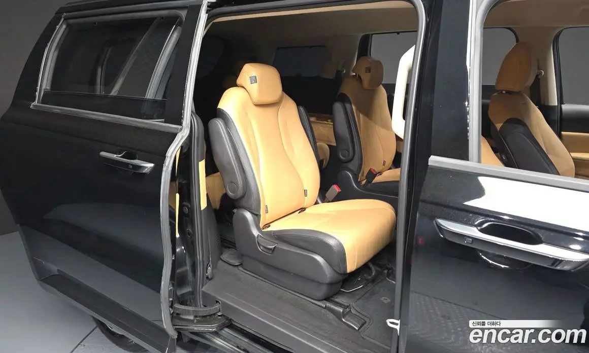 Kia Carnival 2023 3.5 автомат (гидро), фото 12