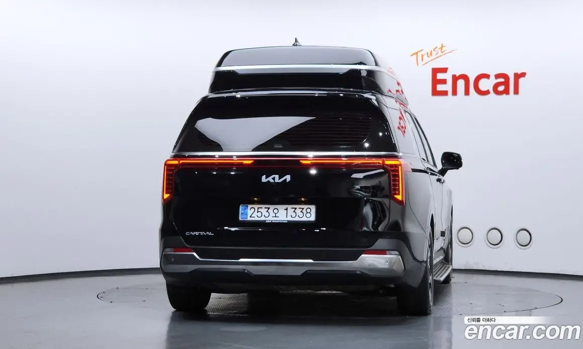 Kia Carnival 2024 3.5 автомат (гидро), фото 4