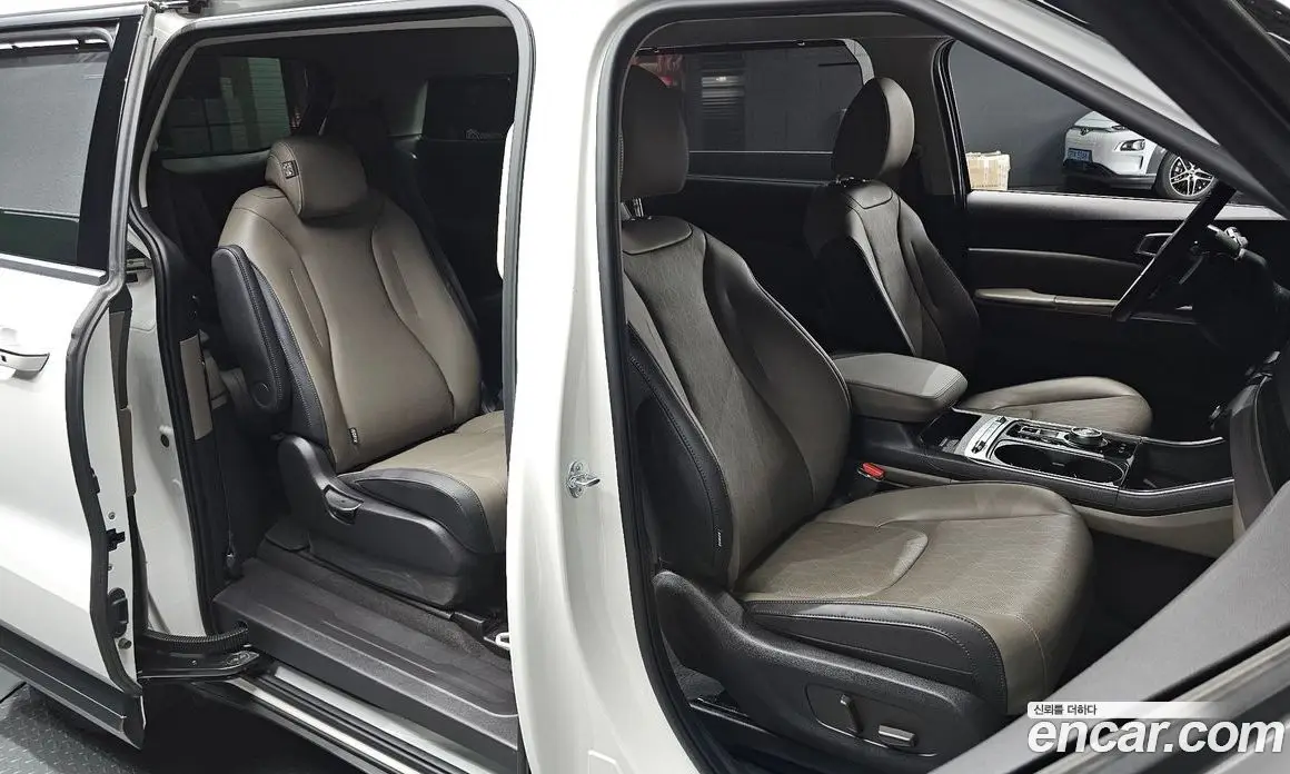 Kia Carnival 2024 3.5 автомат (гидро), фото 11 Kia Carnival 2024 3.5 автомат (гидро), фото 11