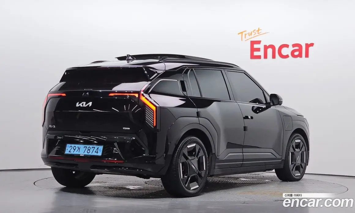 Kia EV3 2024 0.3 автомат (гидро), фото 1 Kia EV3 2024 0.3 автомат (гидро), фото 1