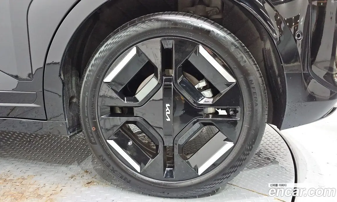 Kia EV3 2024 0.3 автомат (гидро), фото 6 Kia EV3 2024 0.3 автомат (гидро), фото 6