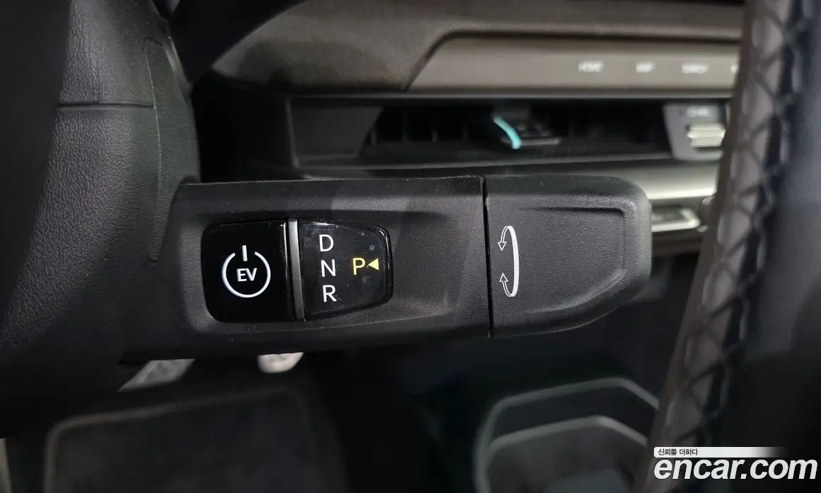 Kia EV4 2025 0.2 автомат (гидро), фото 12 Kia EV4 2025 0.2 автомат (гидро), фото 12