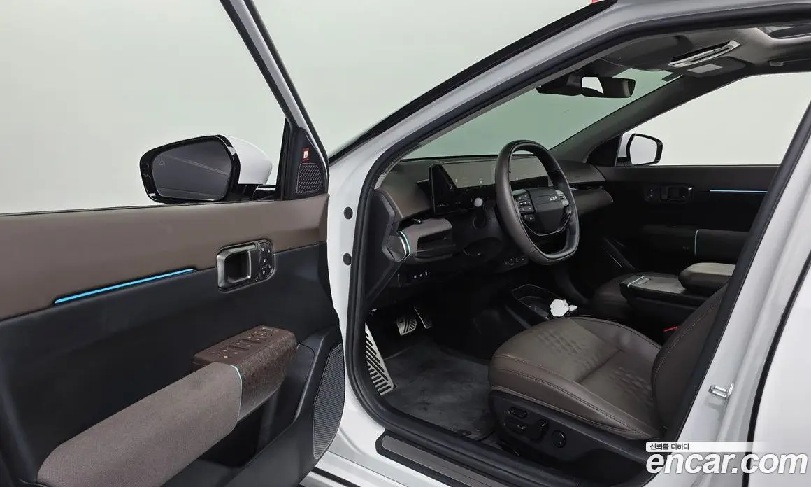 Kia EV4 2025 0.2 автомат (гидро), фото 13 Kia EV4 2025 0.2 автомат (гидро), фото 13