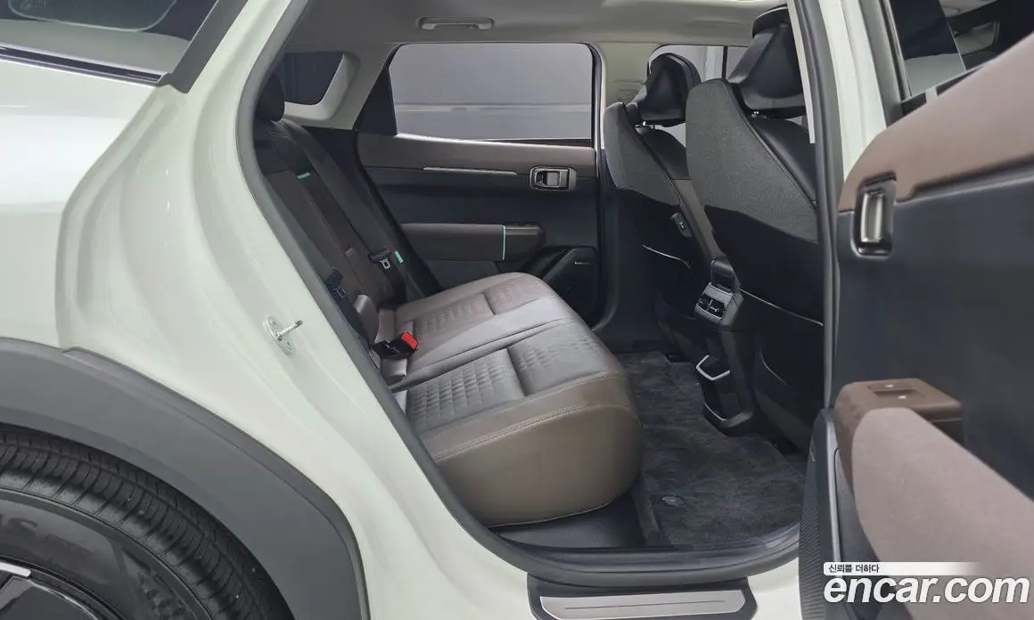 Kia EV4 2025 0.2 автомат (гидро), фото 17 Kia EV4 2025 0.2 автомат (гидро), фото 17