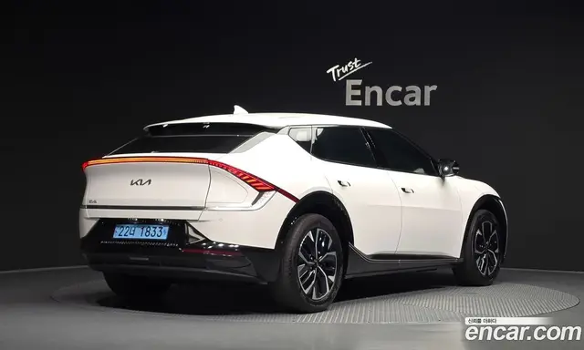 Kia EV6 2023 0.1 автомат (гидро), миниатюра 2 Kia EV6 2023 0.1 автомат (гидро), миниатюра 2