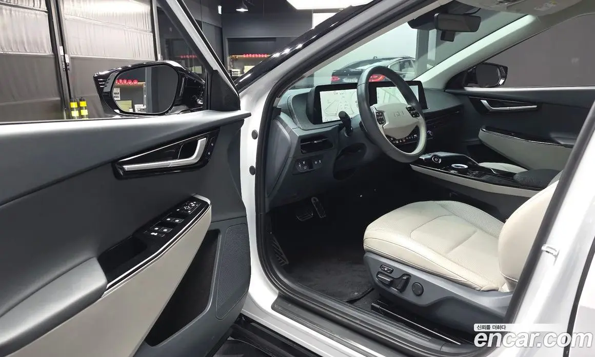 Kia EV6 2023 0.1 автомат (гидро), фото 13 Kia EV6 2023 0.1 автомат (гидро), фото 13